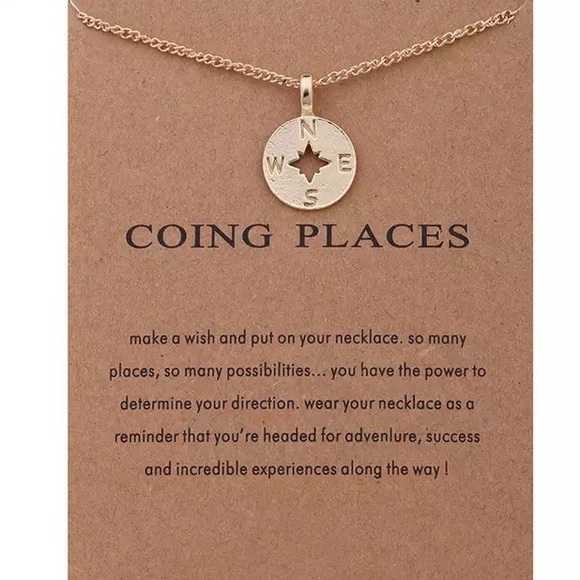 Jewelry - Compass Gold Pendant Necklace